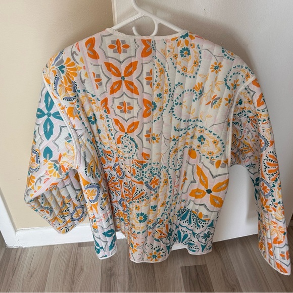 Colorful Patterned Jacket - Picture 4 of 4